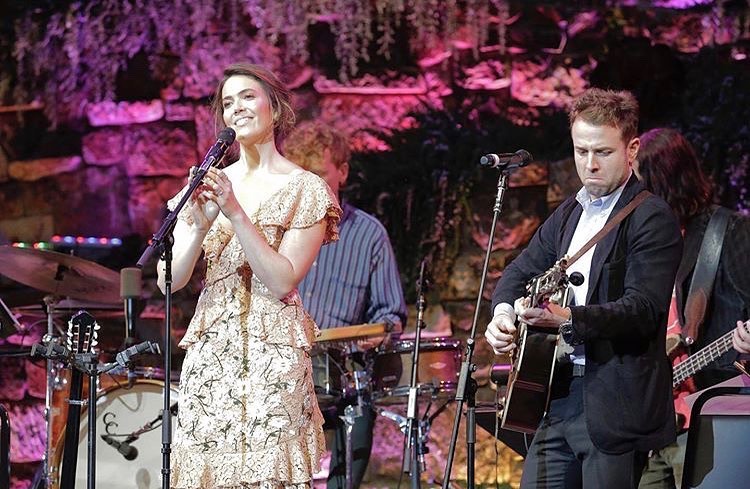 Taylor Goldsmith and Mandy Moore